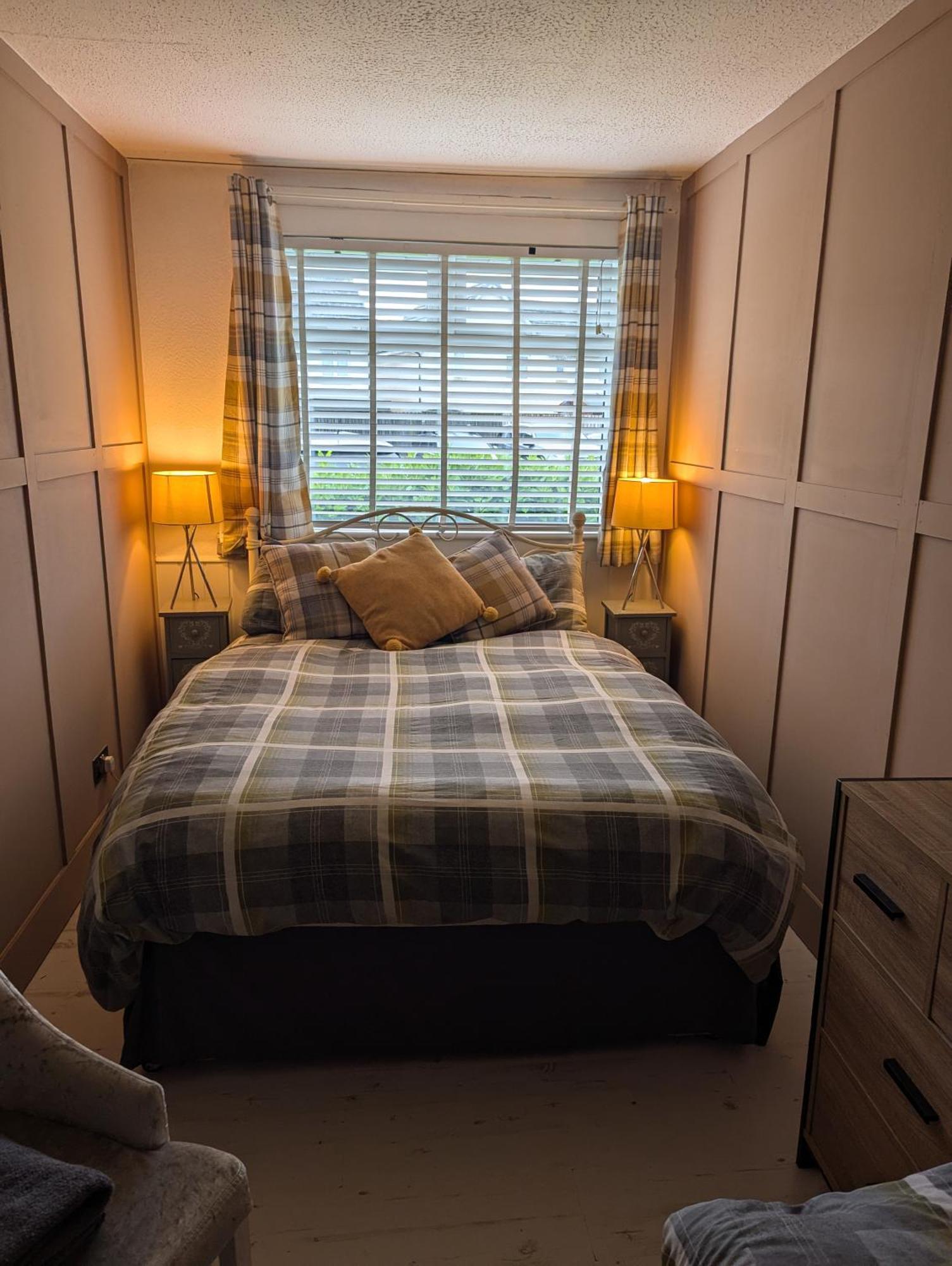 Rooms At Tarrareoch Батгейт Стая снимка