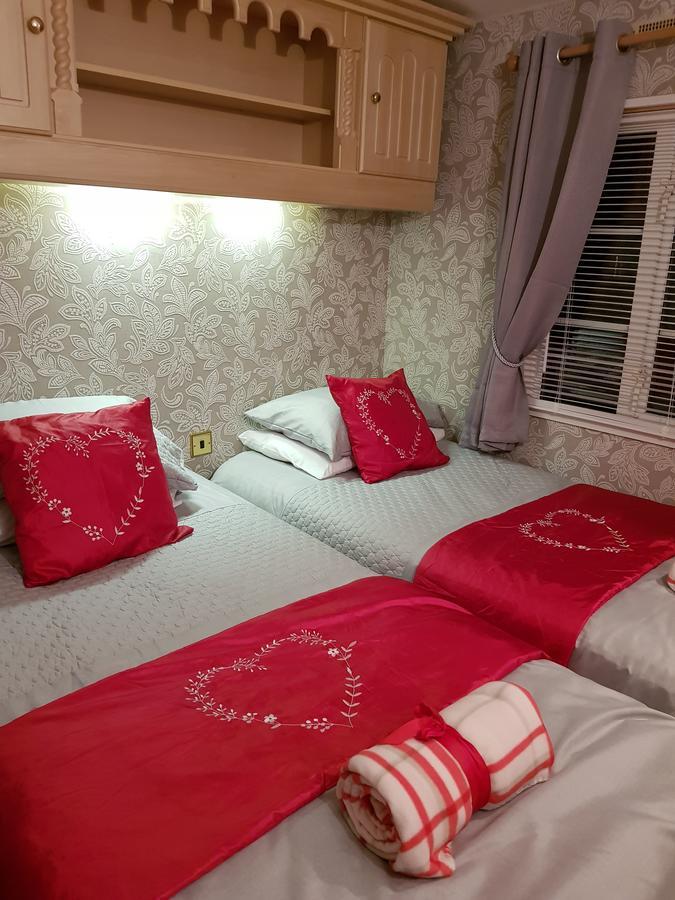 Rooms At Tarrareoch Батгейт Екстериор снимка